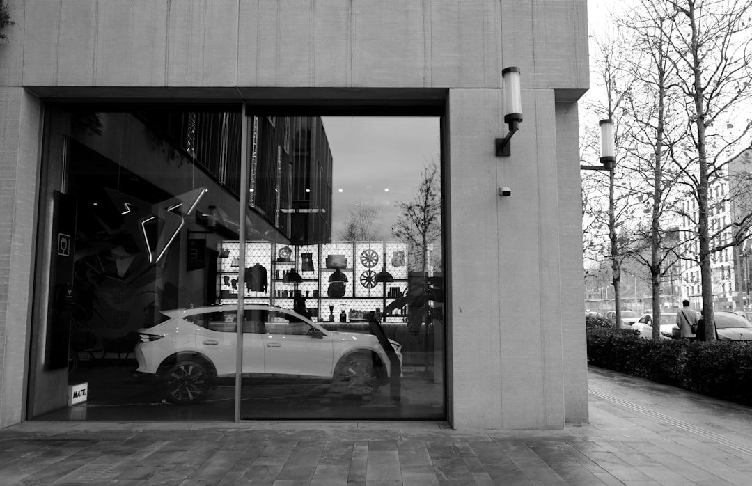 Showroom LYNK & CO Việt Nam – không gian trưng bày hiện đại, trải nghiệm lái thử chuyên nghiệp